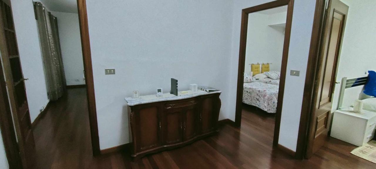 Apartamento de 4 habitaciones en el Centro de Monforte Monforte De Lemos Exterior foto
